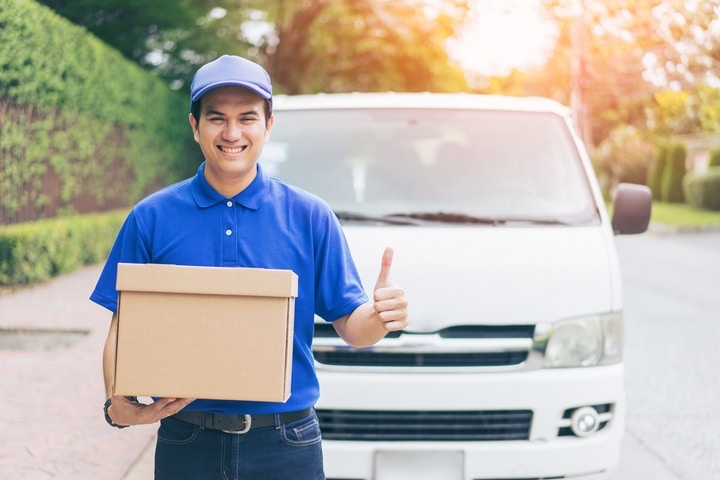 Cheapest way to ship the courier in UK - Beecrown Logistics